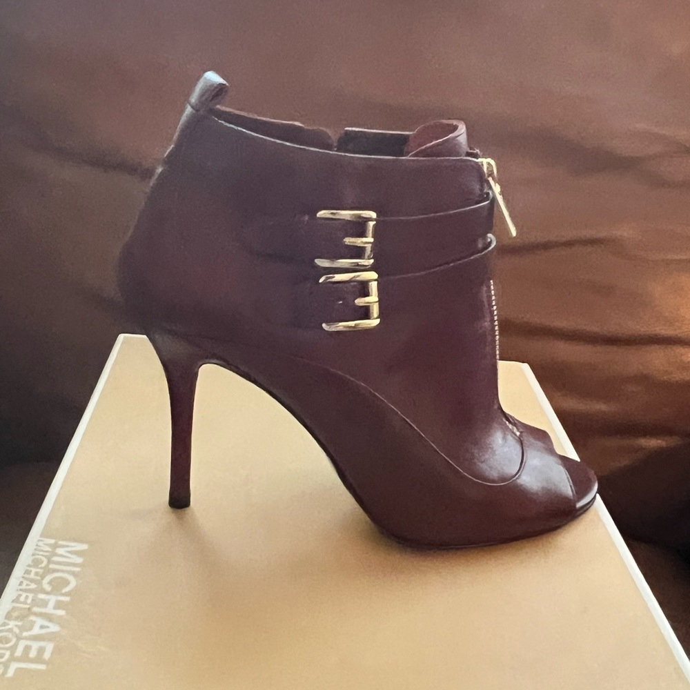 Michael Kors leather Brena Open Toe